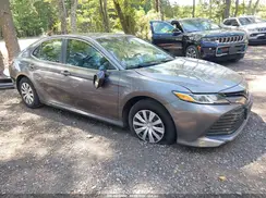 4T1B11HK2JU598390 2018 TOYOTA CAMRY