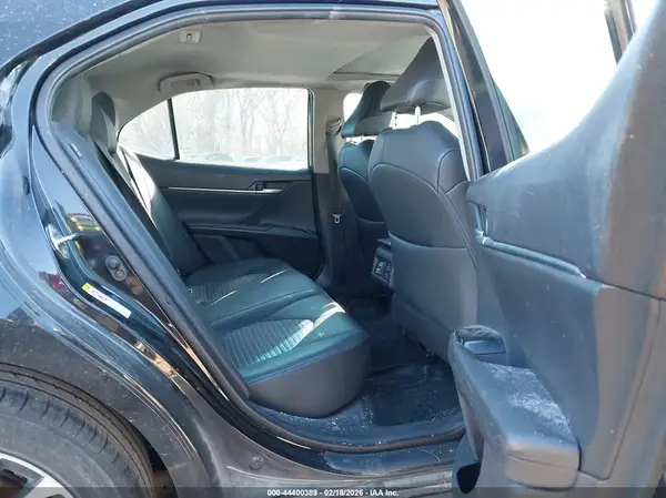 4T1B11HK2JU602180 2018 TOYOTA CAMRY - Image 8