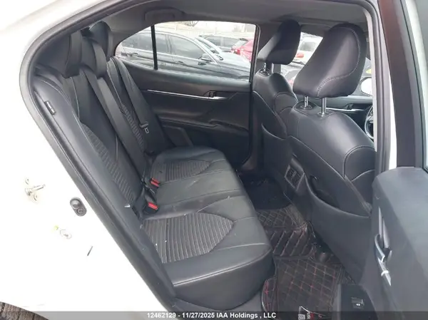4T1B11HK2JU602793 2018 TOYOTA CAMRY - Image 8