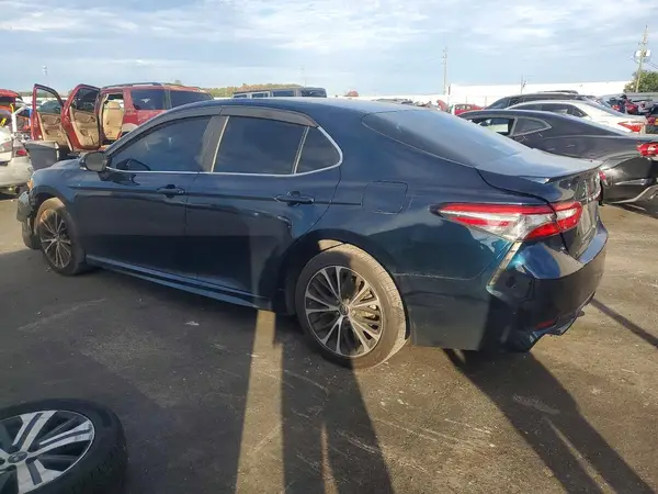 4T1B11HK2JU604236 2018 TOYOTA CAMRY - Image 2