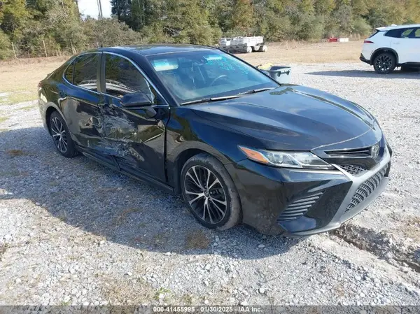 4T1B11HK2JU604916 2018 TOYOTA CAMRY - Image 1