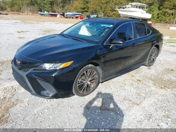 4T1B11HK2JU604916 2018 TOYOTA CAMRY - Image 2
