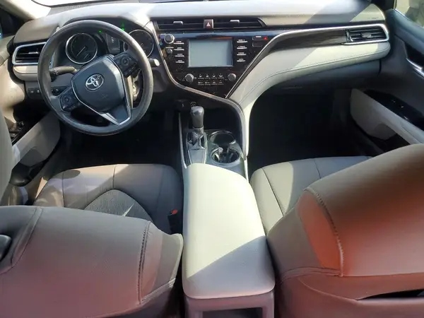 4T1B11HK2JU611073 2018 TOYOTA CAMRY - Image 8