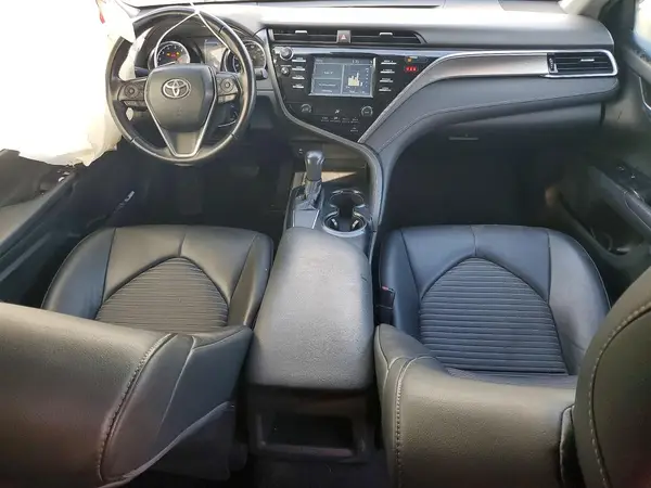 4T1B11HK2JU613972 2018 TOYOTA CAMRY - Image 8