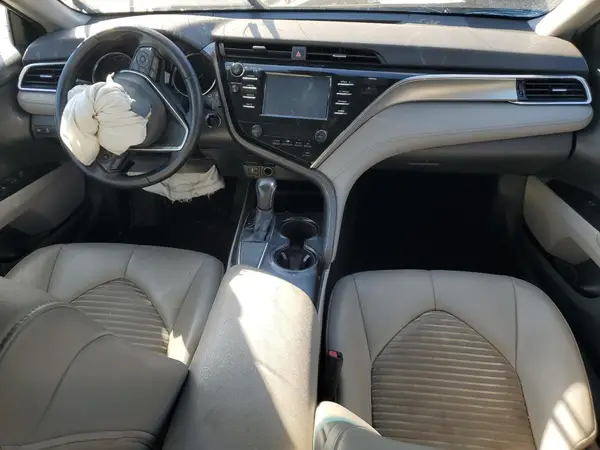 4T1B11HK2JU614569 2018 TOYOTA CAMRY - Image 8