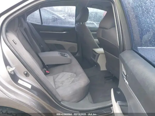4T1B11HK2JU616094 2018 TOYOTA CAMRY - Image 8