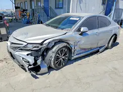 4T1B11HK2JU617035 2018 TOYOTA CAMRY