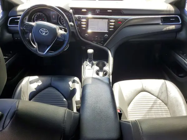 4T1B11HK2JU617035 2018 TOYOTA CAMRY - Image 8