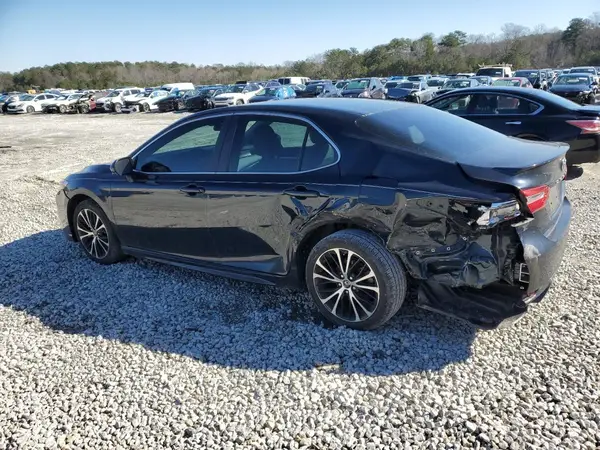 4T1B11HK2JU617679 2018 TOYOTA CAMRY - Image 2