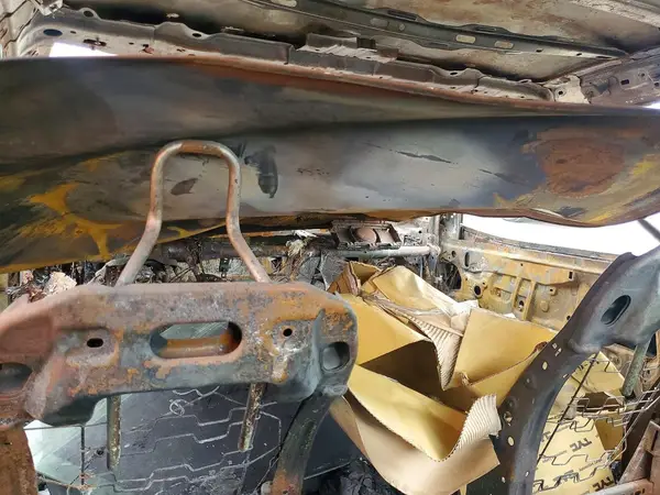 4T1B11HK2JU619917 2018 TOYOTA CAMRY - Image 8