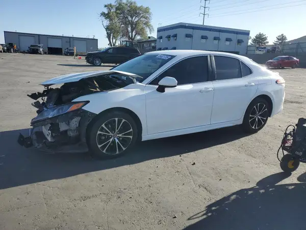 4T1B11HK2JU623594 2018 TOYOTA CAMRY - Image 1