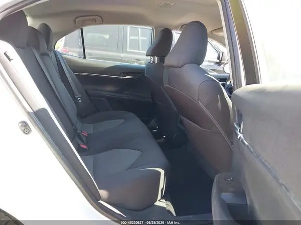 4T1B11HK2JU624339 2018 TOYOTA CAMRY - Image 8