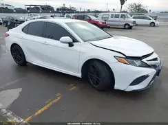 4T1B11HK2JU625667 2018 TOYOTA CAMRY