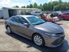 4T1B11HK2JU626561 2018 TOYOTA CAMRY