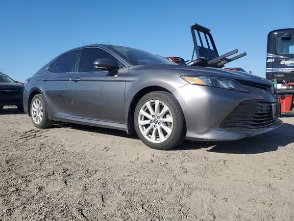 2018 TOYOTA CAMRY COPART lot 52202385 auction photo 4