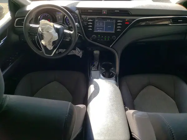 4T1B11HK2JU627242 2018 TOYOTA CAMRY - Image 8