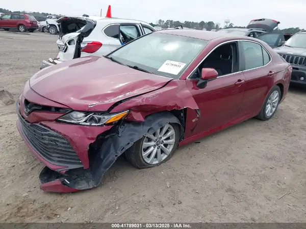 4T1B11HK2JU629654 2018 TOYOTA CAMRY - Image 2