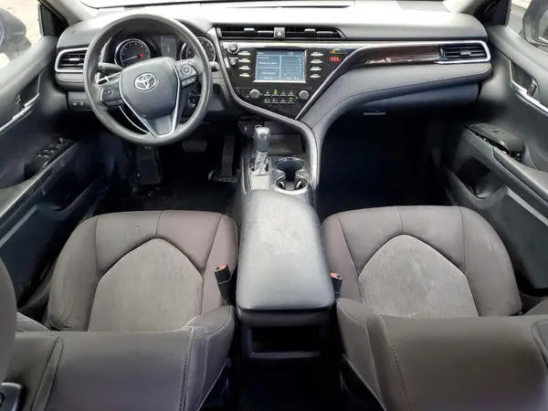 4T1B11HK2JU631761 2018 TOYOTA CAMRY - Image 8