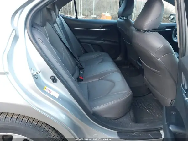 4T1B11HK2JU632862 2018 TOYOTA CAMRY - Image 8