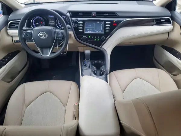 4T1B11HK2JU633817 2018 TOYOTA CAMRY - Image 8
