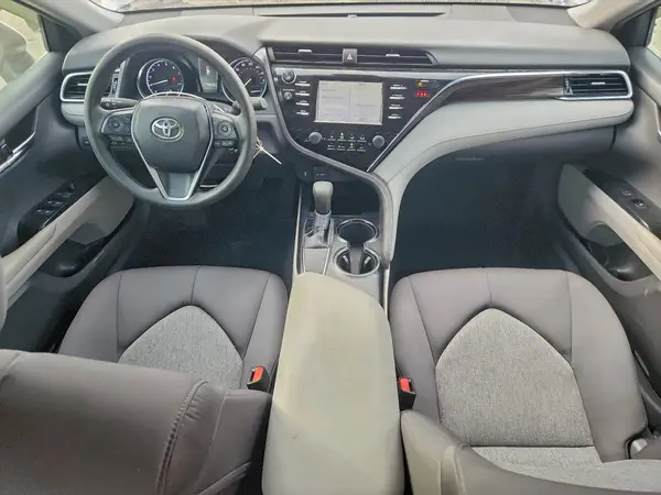 4T1B11HK2JU636538 2018 TOYOTA CAMRY - Image 8