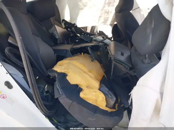 4T1B11HK2JU637737 2018 TOYOTA CAMRY - Image 8