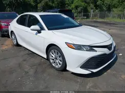 4T1B11HK2JU638676 2018 TOYOTA CAMRY