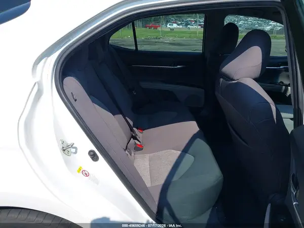 4T1B11HK2JU638676 2018 TOYOTA CAMRY - Image 8