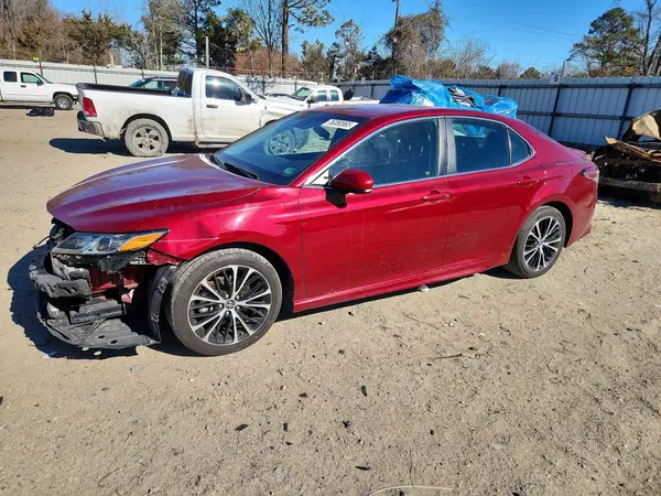4T1B11HK2JU639021 2018 TOYOTA CAMRY - Image 1