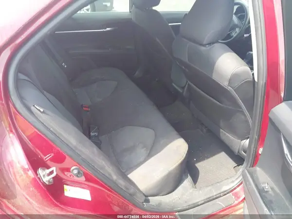 4T1B11HK2JU639536 2018 TOYOTA CAMRY - Image 8