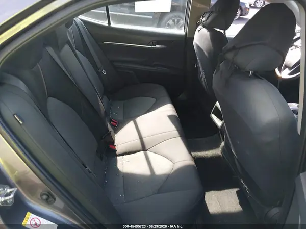 4T1B11HK2JU640265 2018 TOYOTA CAMRY - Image 8