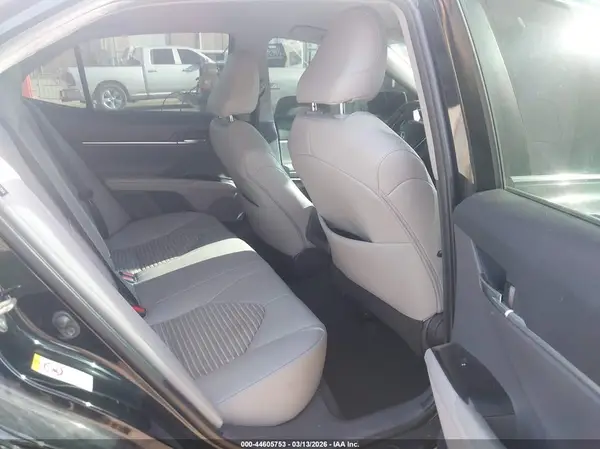 4T1B11HK2JU641089 2018 TOYOTA CAMRY - Image 8