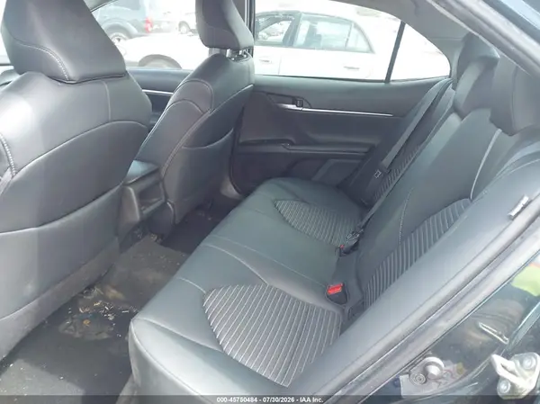 4T1B11HK2JU641450 2018 TOYOTA CAMRY - Image 8