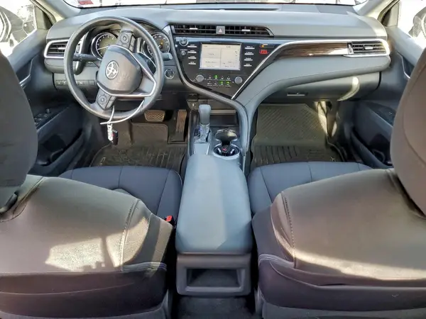 4T1B11HK2JU641674 2018 TOYOTA CAMRY - Image 8