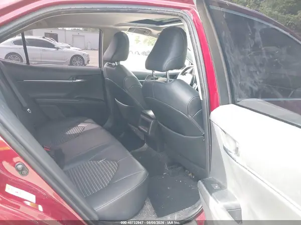 4T1B11HK2JU642324 2018 TOYOTA CAMRY - Image 8