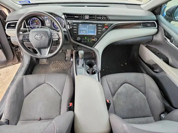 4T1B11HK2JU644526 2018 TOYOTA CAMRY - Image 8