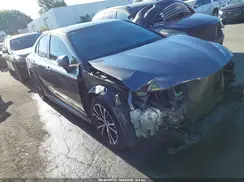 4T1B11HK2JU647698 2018 TOYOTA CAMRY
