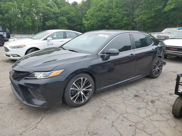 4T1B11HK2JU649452 2018 TOYOTA CAMRY - Image 1