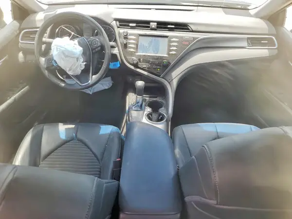 4T1B11HK2JU650438 2018 TOYOTA CAMRY - Image 8