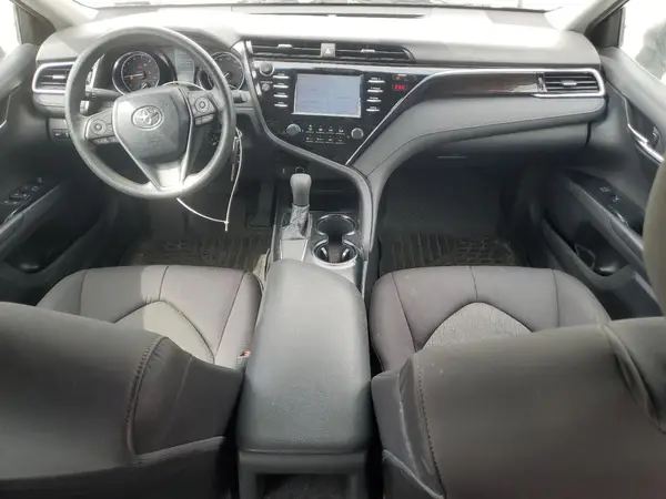 4T1B11HK2JU654764 2018 TOYOTA CAMRY - Image 8