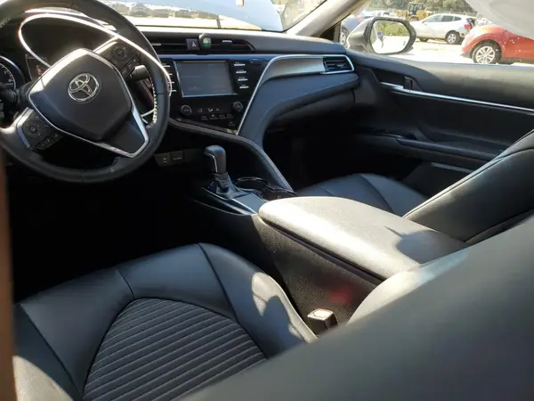 4T1B11HK2JU655686 2018 TOYOTA CAMRY - Image 8