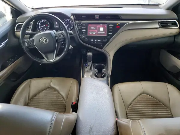 4T1B11HK2JU657308 2018 TOYOTA CAMRY - Image 8