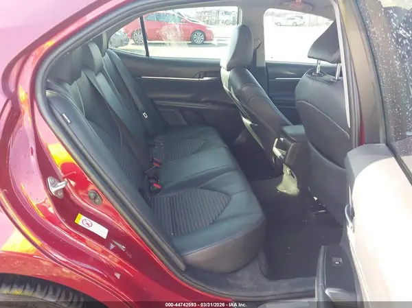 4T1B11HK2JU659057 2018 TOYOTA CAMRY - Image 8