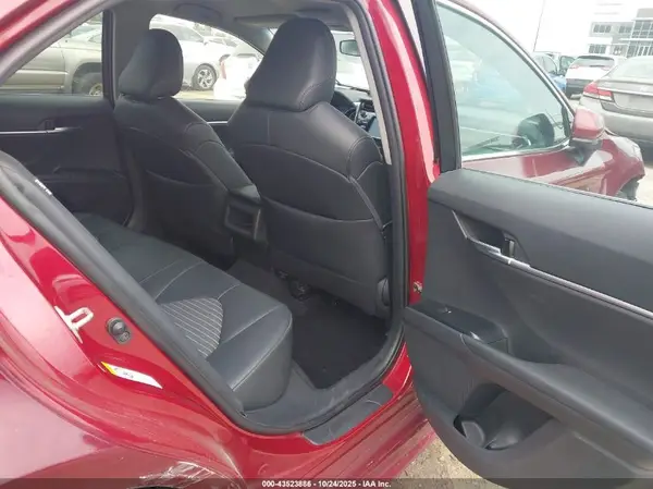 4T1B11HK2JU659916 2018 TOYOTA CAMRY - Image 8