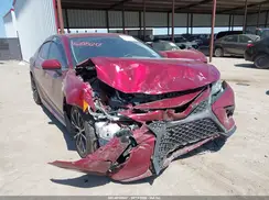 4T1B11HK2JU660726 2018 TOYOTA CAMRY