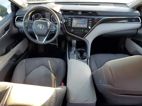 4T1B11HK2JU662699 2018 TOYOTA CAMRY - Image 8
