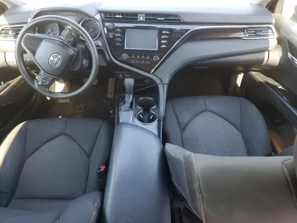 4T1B11HK2JU666588 2018 TOYOTA CAMRY - Image 8