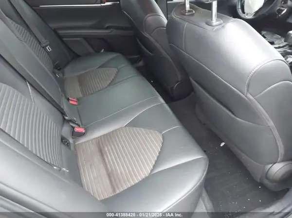 4T1B11HK2JU668342 2018 TOYOTA CAMRY - Image 8