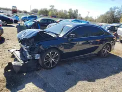 4T1B11HK2JU670916 2018 TOYOTA CAMRY