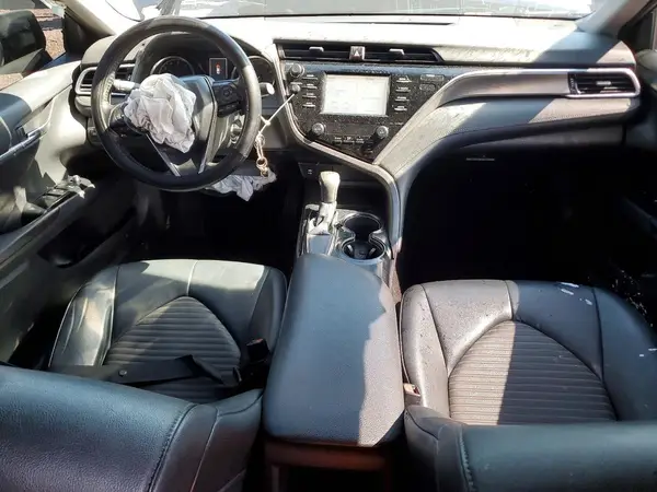 4T1B11HK2JU670916 2018 TOYOTA CAMRY - Image 8